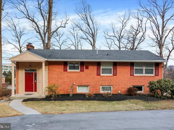 115 S Hills Dr, Hershey, PA 17033