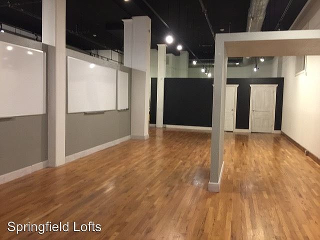 2nd image of 210 E Walnut St APT 203