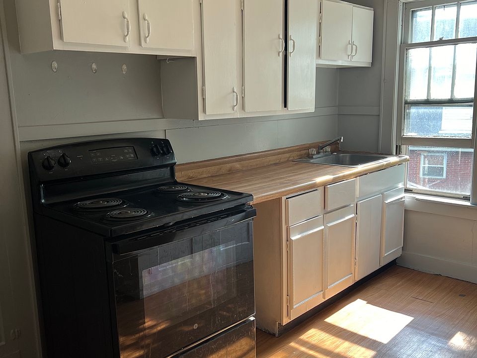 1st image of 364 Floral Ave APT 2R