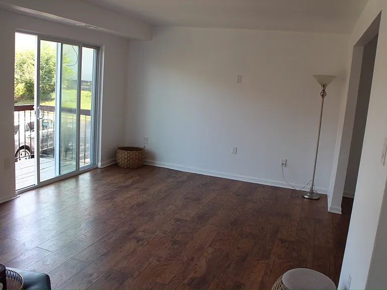 2324 Sun Valley Cir #J — Photo 3