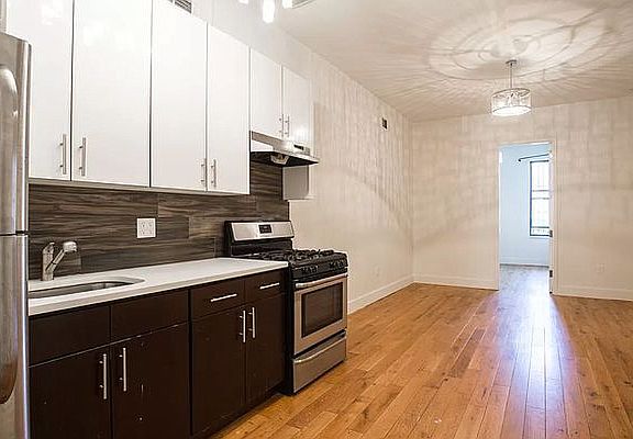 3rd image of 29 Beaver St #1B