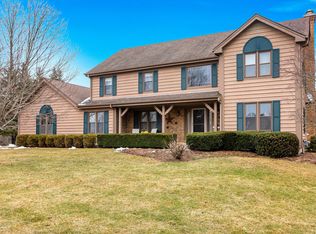 3806 Church Hill Ln, Crystal Lake, IL 60014