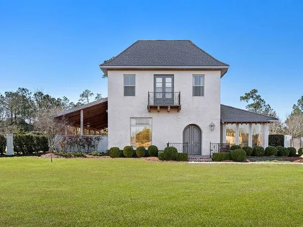 601 Lake Cir, Madisonville, LA 70447