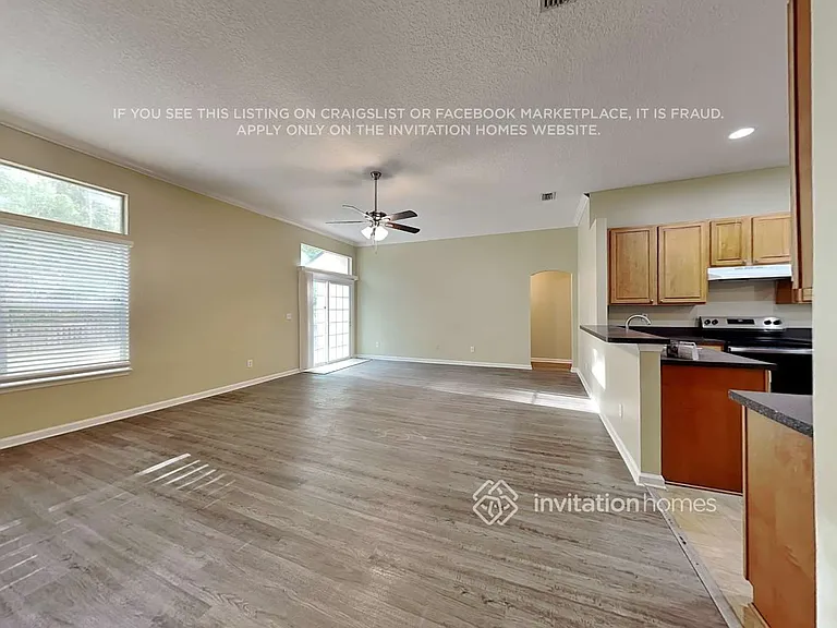 13948 Bradley Cove Rd — Photo 5