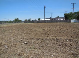 738 N Peach Ave, Fresno, CA