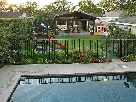 Full Back Yard
