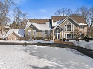 1270 Orchard Ln, Elm Grove, WI 53122