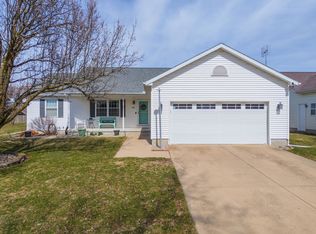 406 Wildberry Dr, Normal, IL 61761