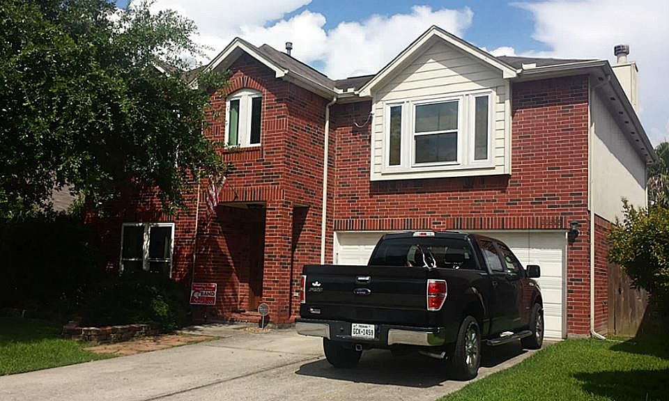 1st image of 26896 Castlecliff Ln