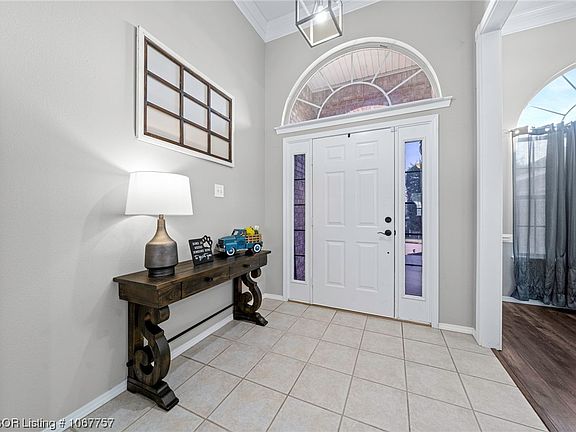 2nd image of 308 Northridge Dr