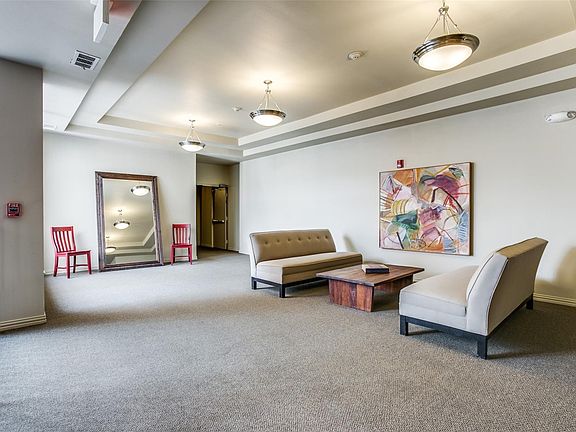 3rd image of 2305 Worthington St APT 104