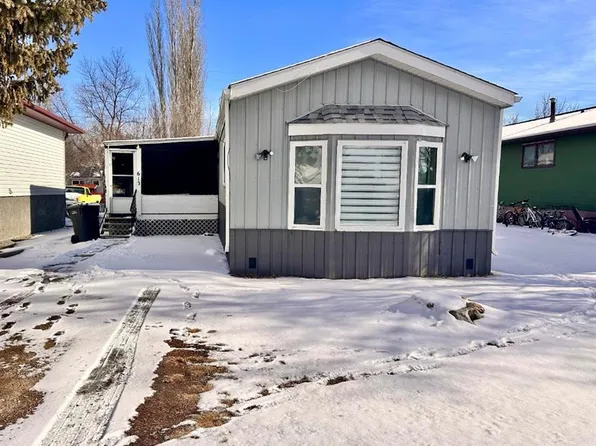 613 W Iris St, Rosemary, AB T0J 2W0