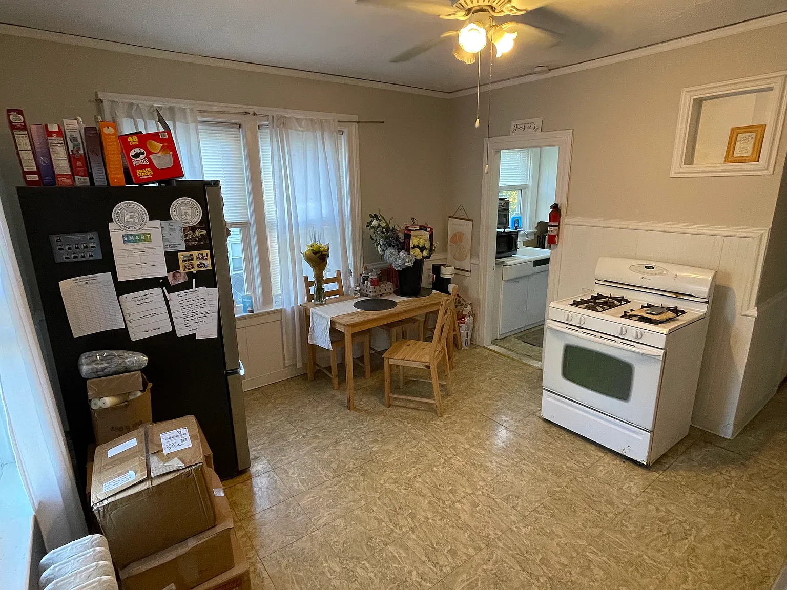 2 bed, 1216 sqft, $1,800 — Photo 3