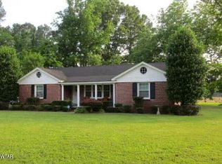 13805 Paris St, Huntingdon, TN 38344