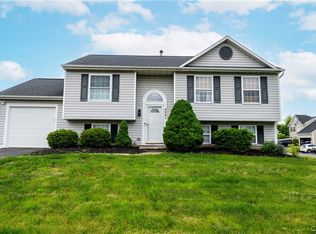 5301 Barcaldine Dr, Clay, NY