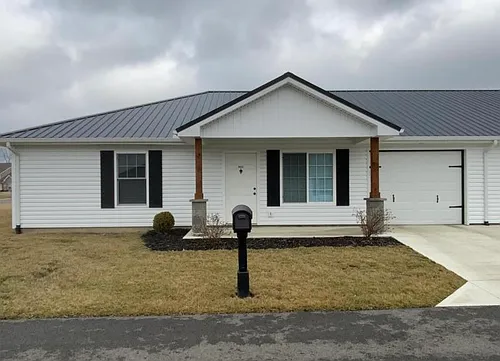 1611 Irene Dr Photo 1