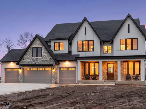 1975 Leaping Deer Cir, Hamel, MN 55340