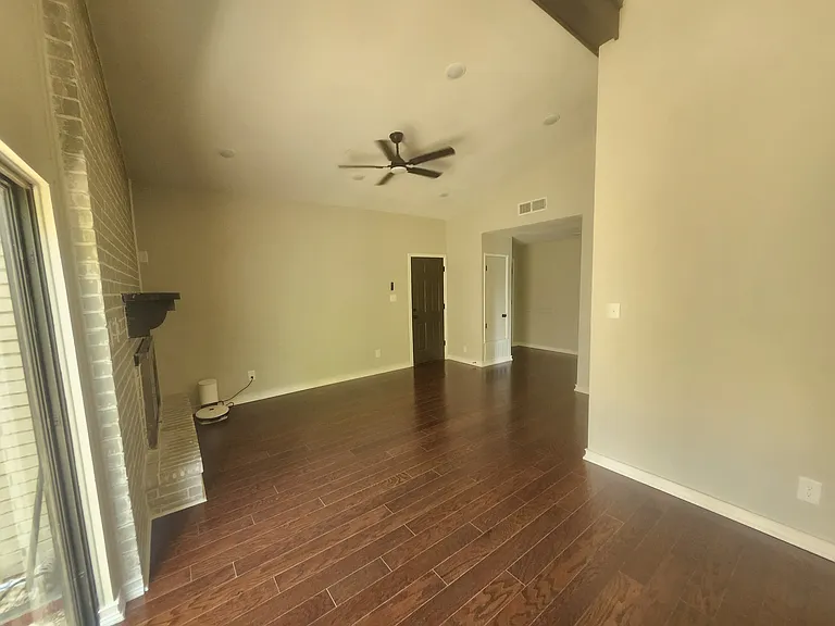 2715 Lakemist St — Photo 21