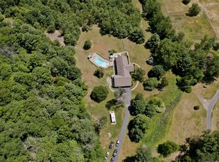 447 Loring Rd, Barre, MA 01005