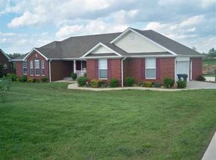 464 E Eagle Pass Rd, Elizabethtown, KY 42701