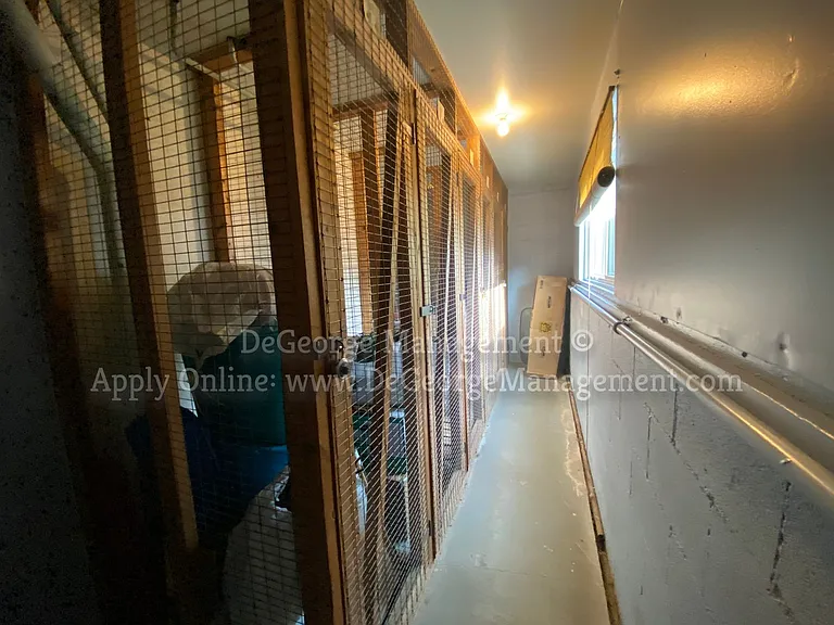 Woodside Court Apartments — Photo 47