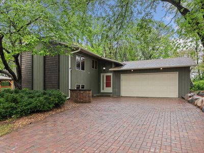 13701 E Wellington Cres, Burnsville, MN, 55337