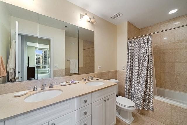 1st image of 55 E Erie St APT 2206