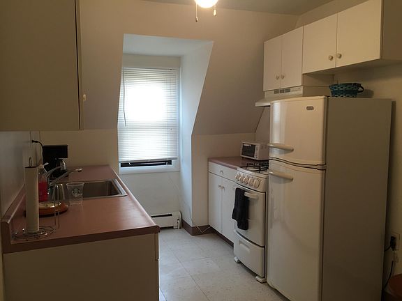 2nd image of 7941 Frankford Ave APT 2