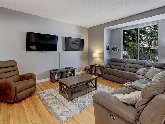 2nd image of 1209 N 18th Ave NW