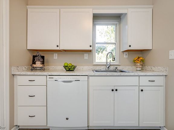 4th image of 10366 Manorford Dr #31