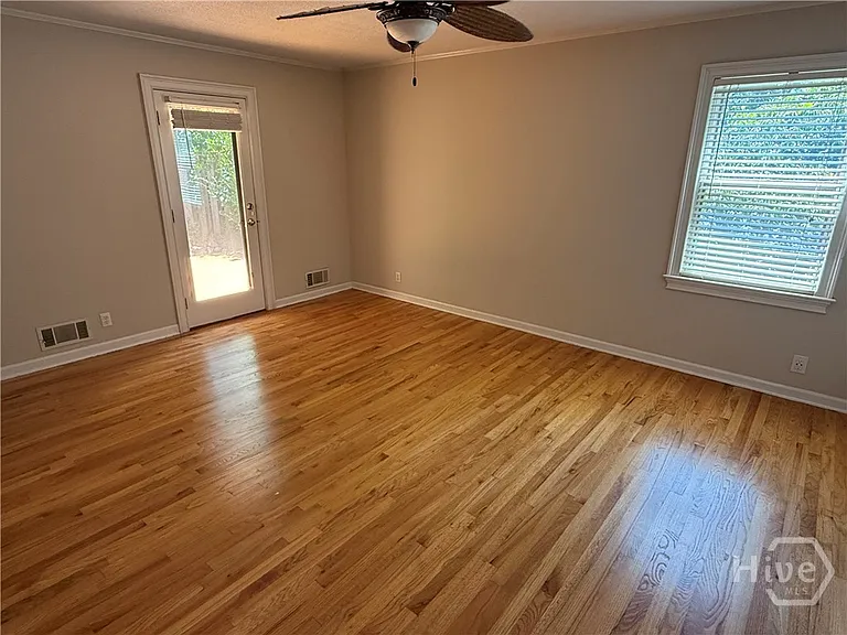 292 Tara Way — Photo 27