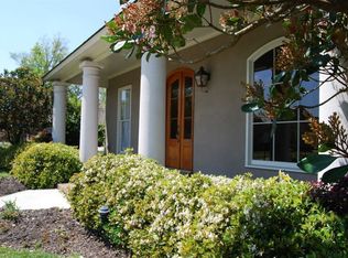 17543 Lake Vista Dr, Greenwell Springs, LA 70739