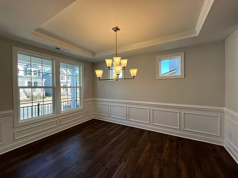 816 Challenger Ln — Photo 11