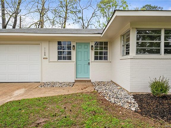 3rd image of 1108 Southland Park Dr