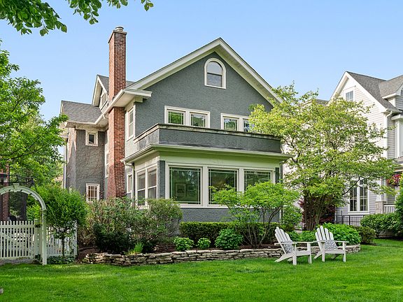 3rd image of 1132 Ashland Ave