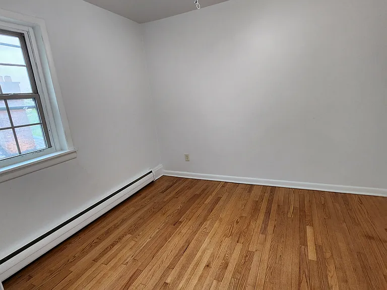 155 S Lake Ave #5 — Photo 7