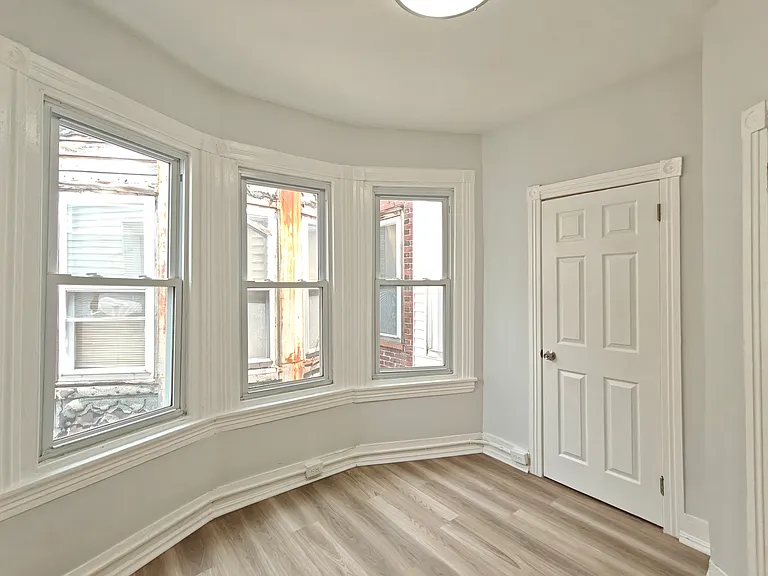 282 S Ithan St — Photo 10
