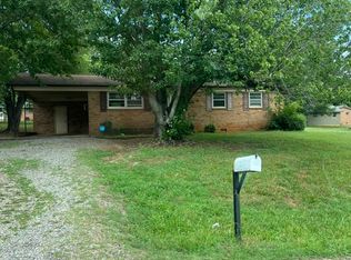 1921 Cunningham Dr, Statesville, NC 28625