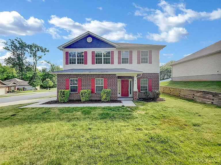 818 Brooke Nicole Pl — Photo 1
