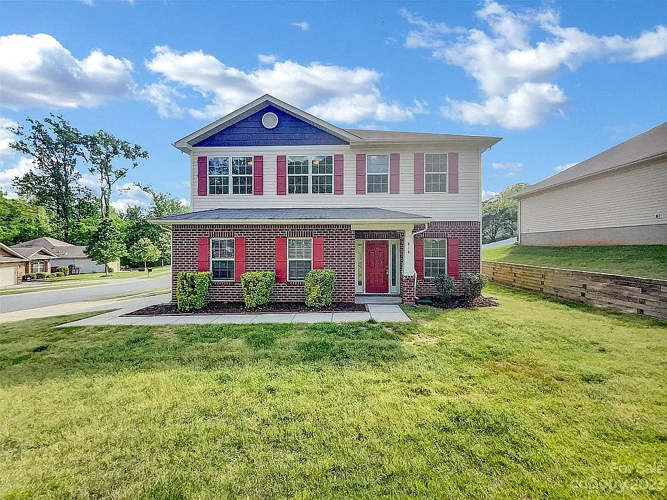 1st image of 818 Brooke Nicole Pl