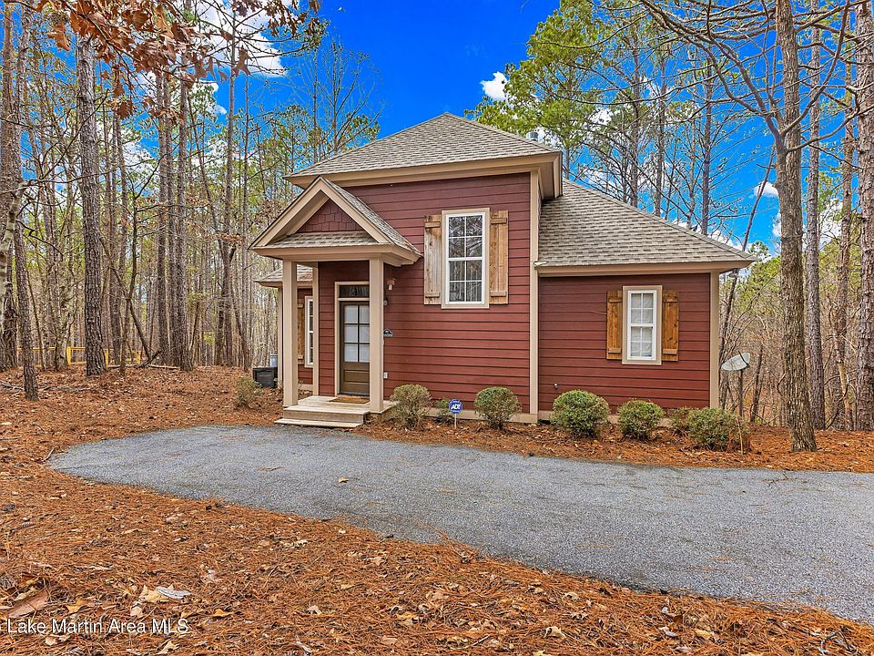 1st image of 80 Village Cir