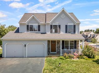 203 Deerfield Ln, Lititz, PA 17543