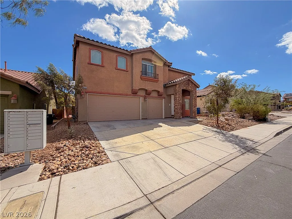4 bed, 3.0 bath, 2973 sqft, $2,875 — Photo 2