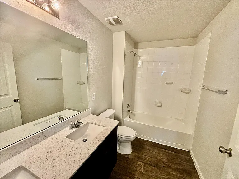 1905 Alamo Heights Ave — Photo 19