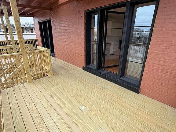 4th image of 4884-86 N Hermitage Ave #4884-1S