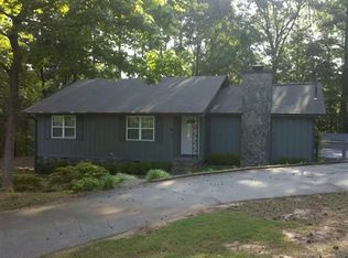 102 Iroquois Dr, Lagrange, GA 30240