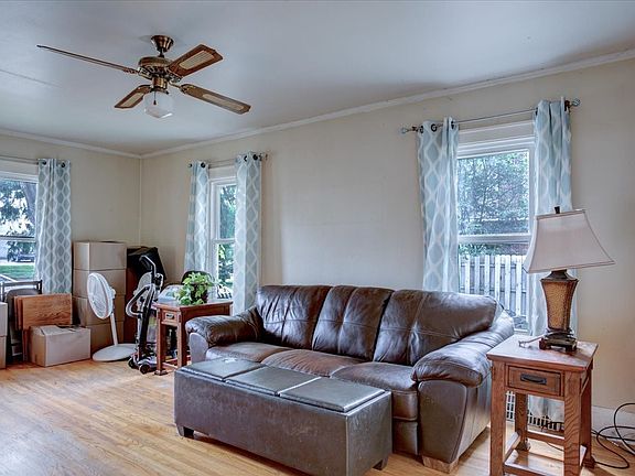 6th image of 519 W 12th Avenue