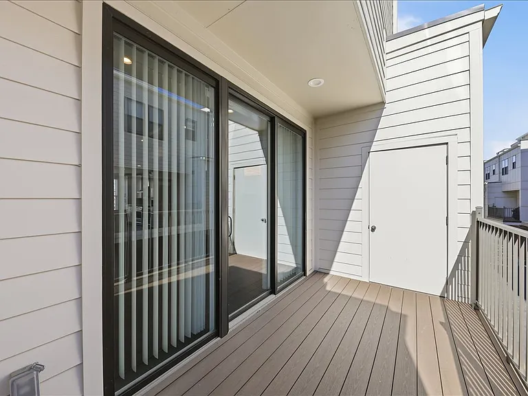 3908 Edwards Rd — Photo 27