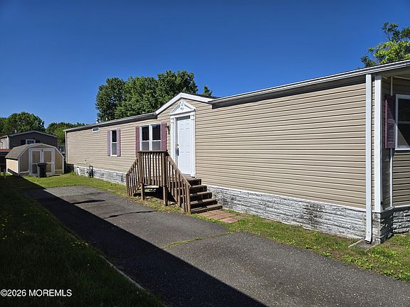 2nd image of 33 Ruffian Way