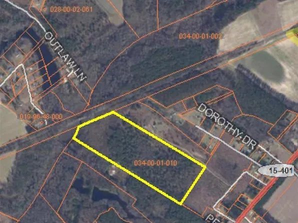 Sandspur Cir, Bennettsville, SC 29512